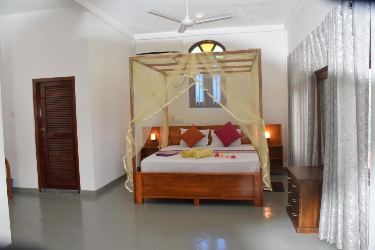 Mira Whales Resort Mirissa Exterior photo