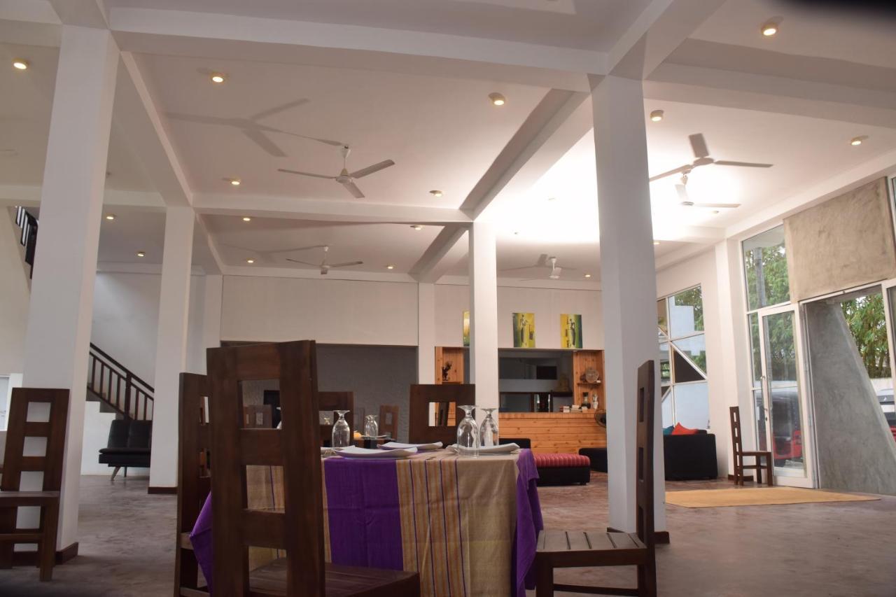 Mira Whales Resort Mirissa Exterior photo